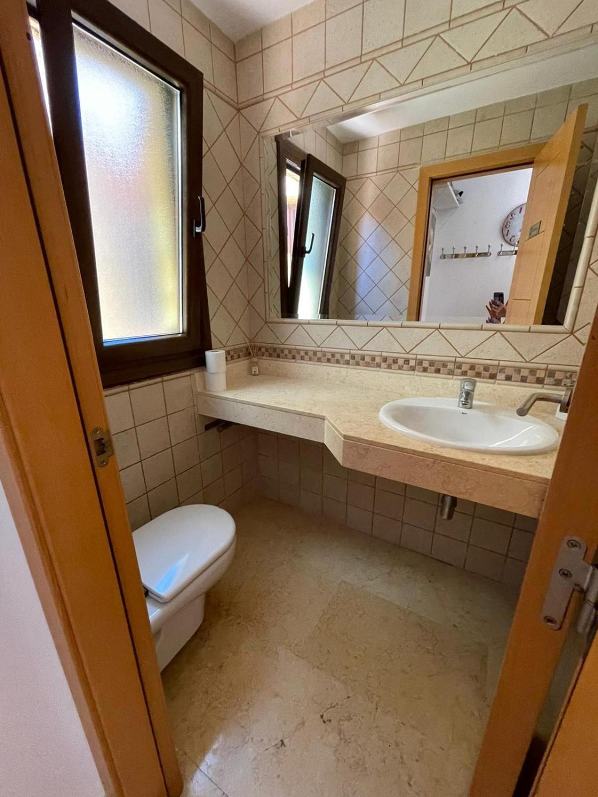 Sunset Beach 4 Bedroom Villa 200M To Beach+Fast Wifi คอร์ราเลโฮ ภายนอก รูปภาพ