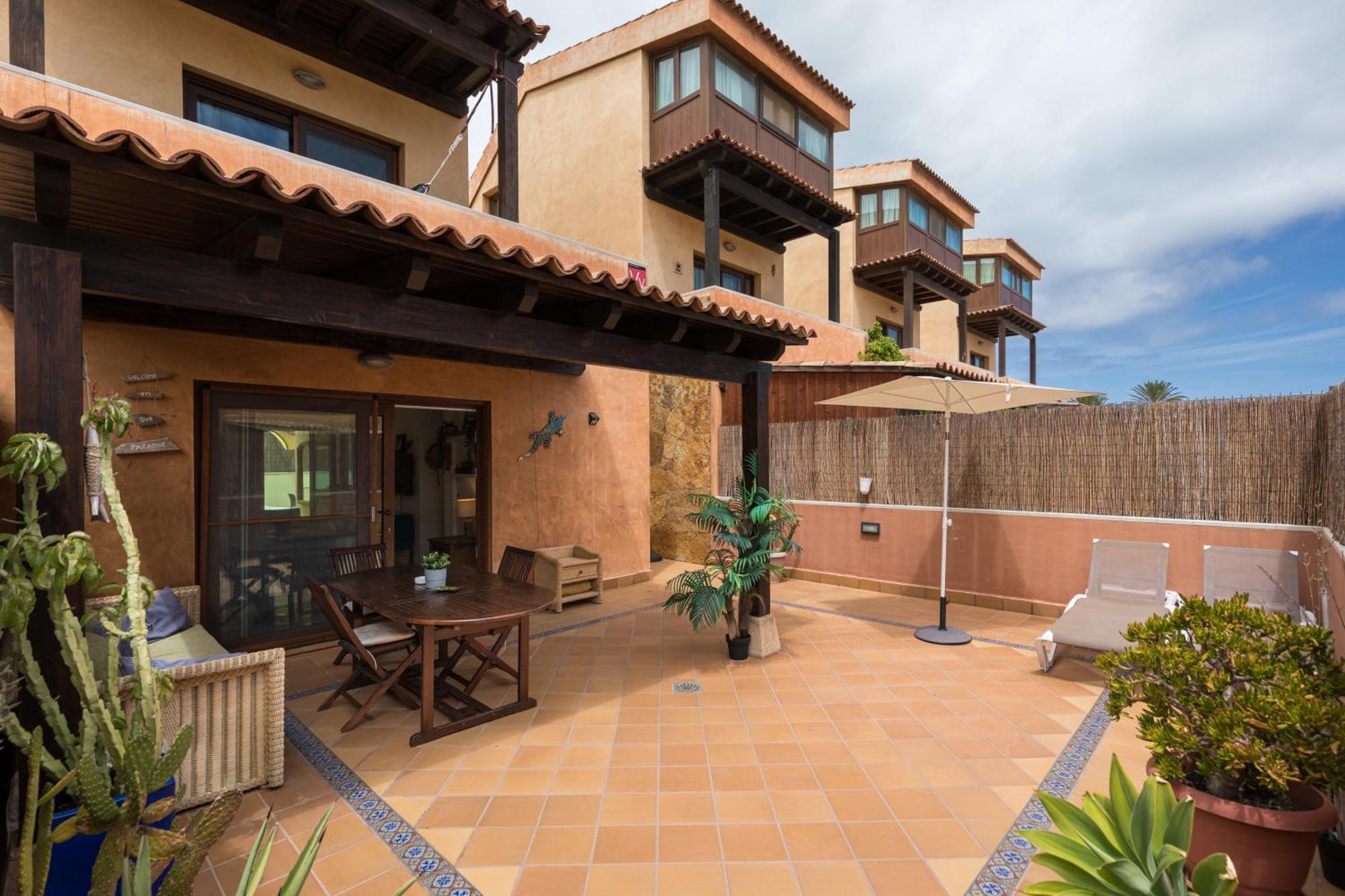 Sunset Beach 4 Bedroom Villa 200M To Beach+Fast Wifi คอร์ราเลโฮ ภายนอก รูปภาพ