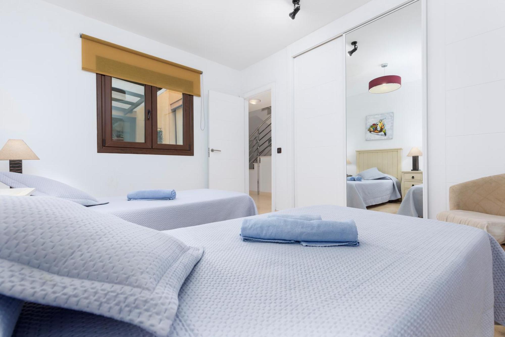 Sunset Beach 4 Bedroom Villa 200M To Beach+Fast Wifi คอร์ราเลโฮ ภายนอก รูปภาพ